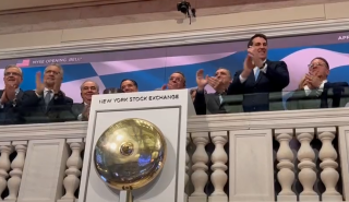 Άνοιξε την Wall Street ο Χρήστος Σταϊκούρας
