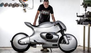 Κάποιος μετέτρεψε μια μοτοσικλέτα BMW R nineT σε αεροσκάφος
