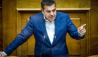 Τσίπρας στη Βουλή: Προστατεύουν τα κέρδη των μεγάλων επιχειρήσεων, όχι το περιβάλλον