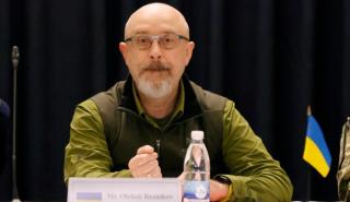 Oυκρανός υπουργός Άμυνας: Ο πόλεμος μπαίνει σε «παρατεταμένη φάση»