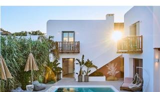 Χρυσή «καλοκαιρινή» διάκριση για το Adorno Beach Hotel & Suites