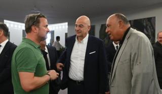 Σύντομη συνάντηση Ν. Δένδια και ΥΠΕΞ Αιγύπτου με τον πρωθυπουργό του Λουξεμβούργου