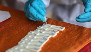 Έξαρση των κρουσμάτων κορονοϊού – 229 νέες εισαγωγές στα νοσοκομεία
