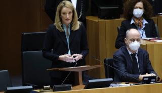 Μετσόλα: Το Ευρωκοινοβούλιο υποστηρίζει το αίτημα της Ουκρανίας να της δοθεί το καθεστώς υποψήφιας χώρας