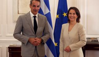 Μητσοτάκης: Ενέργεια, πόλεμο, Τουρκία και μεταναστευτικό περιείχε η συνάντηση με την Μπέρμποκ