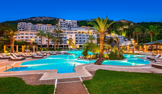 Λάμψα: Πουλά το Sheraton Rhodes Resort στην ισπανική Azora αντί 43,8 εκατ. ευρώ