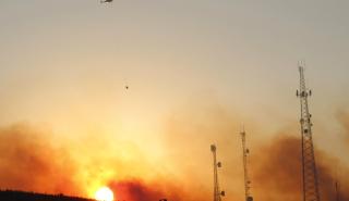 Στις φλόγες οι δυτικές ΗΠΑ - Κάτοικοι και σπίτια απειλούνται από τεράστιες πυρκαγιές