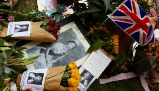 Βρετανία: Η βασίλισσα Ελισάβετ ετάφη μαζί με τον σύζυγό της Φίλιππο
