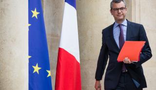 Γαλλία: Για σύγκρουση συμφερόντων κατηγορείται το δεξί χέρι του Μακρόν