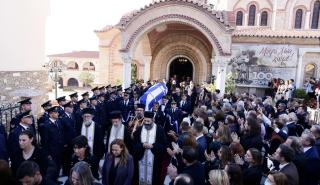 Πλήθος κόσμου είπε το «τελευταίο αντίο» στον Αλέξανδρο Νικολαΐδη