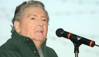 Πέθανε ο θρύλος του rock 'n' roll, Τζέρι Λι Λούις