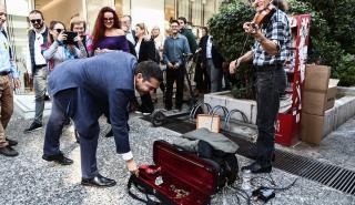 Τσίπρας στο Χαλάνδρι: Η χώρα περνά οδυνηρή κρίση με ευθύνη της κυβέρνησης Μητσοτάκη