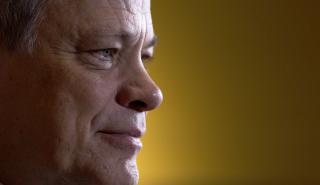 CEO της Commerzbank: Δεν προετοιμαζόμαστε για καταστροφή, αναμένουμε ήπια ύφεση