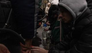 Ουκρανία: Στο Κίεβο χιονίζει και εκατομμύρια Ουκρανοί παραμένουν χωρίς ηλεκτρικό ρεύμα