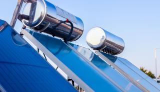 «Αλλάζω θερμοσίφωνα»: Επιδοτήσεις 100 εκατ. ευρώ για αγορά ηλιακών