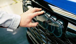 Audi: Σταματά το 2033 την παραγωγή μοντέλων με κινητήρες εσωτερικής καύσης