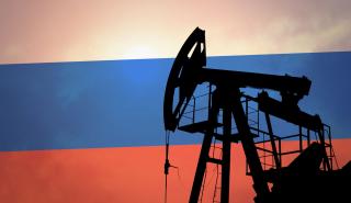 Η Ρωσία «ρισκάρει» με μία σκληρότερη απάντηση για το πλαφόν στο πετρέλαιο