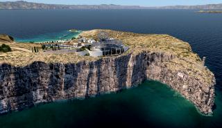 Μυστήριο με την πώληση του ελληνικού ιδιωτικού νησιού με το παλάτι της νέας ταινίας «Knives Out»