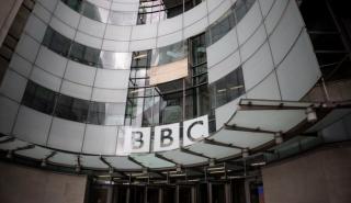 Βρετανία: Ο Σαμίρ Σαχ ο εκλεκτός της κυβέρνησης για τη θέση του προέδρου του BBC