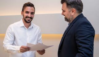 Πώς η PVL θα σε βοηθήσει να βρεις σταθερή δουλειά στις ελληνικές βιομηχανίες