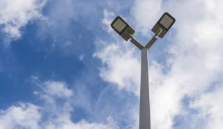 Μέσω Ταμείου Ανάκαμψης ο «Έξυπνος Φωτισμός» σε 958 χιλ. χλμ. οδικού δικτύου σε όλη την Ελλάδα