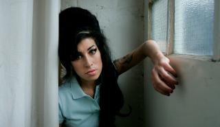 H ψυχή της Amy Winehouse γίνεται ένα βιβλίο γραμμένο με τα δικά της λόγια