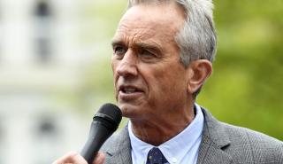 ΝΥΤ: Ένα παράσιτο έφαγε μέρος του εγκεφάλου του υποψηφίου προέδρου Ρόμπερτ Κένεντι Τζ.