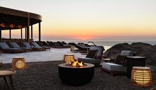 Magma Resort Santorini: Ανοιξιάτικη Πασχαλινή απόδραση στην καρδιά της Σαντορίνης