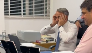 Η στιγμή που ο Κυριάκος Μητσοτάκης μαθαίνει τα αποτελέσματα των εκλογών - Βίντεο