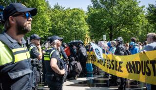 Ολλανδία: Πάνω από 1.500 συλλήψεις σε κινητοποίηση του Extinction Rebellion για το κλίμα