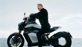 Mika Häkkinen και Verge Motorcycles παρουσιάζουν την απόλυτη ηλεκτρική μοτοσικλέτα