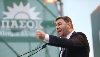 ΠΑΣΟΚ: «Ο κ. Μαρινάκης ομολόγησε πως η κυβέρνηση είναι πίσω από τη στοχοποιήση του προέδρου»