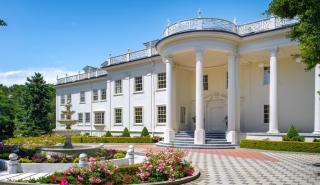 Γίνε πλανητάρχης με ένα αντίγραφο του Λευκού Οίκου που έχει δικό του Οβάλ Γραφείο