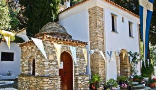 Τα υπέροχα και ιστορικά μοναστήρια της Σκιάθου