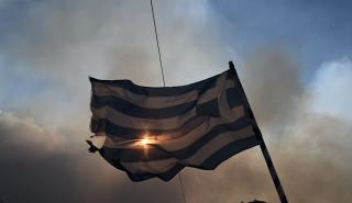 Υπό έλεγχο η πυρκαγιά στο Αιγάλεω - Κανονικά η κυκλοφορία των οχημάτων