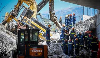Κατάρρευση γέφυρας στην Πάτρα: 1 νεκρός και 12 τραυματίες - 3 συλλήψεις, συνεχιζονται οι έρευνες
