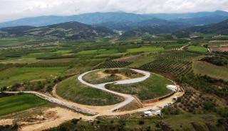 Σέρρες: Στον Τύμβο Καστά επιστρέφουν τα αποκομμένα μάρμαρα του περίβολου