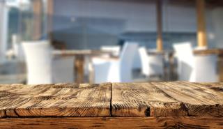 ΑΑΔΕ: «Λουκέτα» και πρόστιμα σε κλαμπ στον Άλιμο και τη Σαντορίνη για φοροδιαφυγή