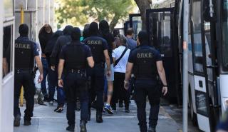 Νέα Φιλαδέλφεια: Στον εισαγγελέα οι 94 συλληφθέντες - Συνεχίζονται οι έρευνες και οι συλλήψεις