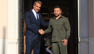 Μητσοτάκης: Καταδικάζουμε τα εγκλήματα κατά της Ουκρανίας - Το «ευχαριστώ» του προέδρου Ζελένσκι