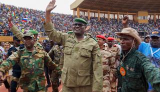 Νίγηρας: Απόπειρα διπλωματικής προσέγγισης από την ECOWAS με το όπλο παρά πόδα