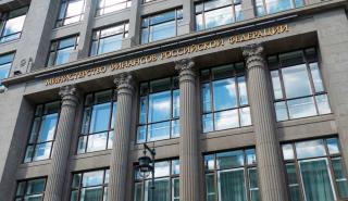 Vedomosti: Η Ρωσία δεν επιβάλει capital controls προς το παρόν