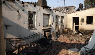 Φωτιές σε Αττική και Κορινθία: 112 κτίρια επικίνδυνα για χρήση - Τι έδειξε η καταγραφή των ζημιών