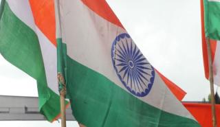 Ινδία: Aναστέλλει την έκδοση βίζας για Καναδούς υπηκόους