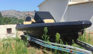 Κλεμμένο σκάφος από τη μαρίνα της Βουλιαγμένης βρέθηκε στα Άνω Λιόσια