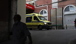 Ιταλία: Φλεγόμενο κομμάτι πολεμικού αεροσκάφους έπεσε σε αυτοκίνητο - Νεκρή 5χρονη