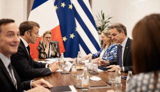 Συνάντηση Μητσοτάκη – Μακρόν στη Μάλτα: Η Ελλάδα θα παραμείνει συνεπής στην πολιτική φύλαξης των συνόρων