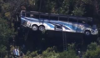 Τουλάχιστον 1 νεκρός και πολλοί τραυματίες σε ανατροπή λεωφορείου στη Νέα Υόρκη