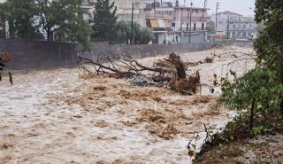 Στο υπ. Κλιματικής Κρίσης ο Κυριάκος Μητσοτάκης - Μετεωρολόγοι: «Πρωτοφανή ύψη βροχής»