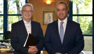Σταϊκούρας: Η χρηματοδότηση σιδηροδρομικών έργων στη συνάντηση με τον συντονιστή του Διαδρόμου Orient/East-Med